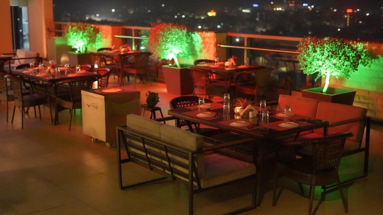 Pride Hotel Udaipur Exterior foto